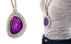 SURROUNDED PENDANT NECKLACE