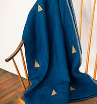GOLDEN HANNAH DEMIN THROW