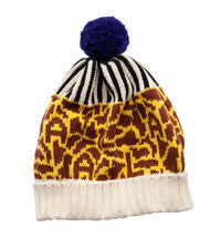 LA GIRAFFE HAT
