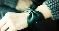 NIGHT SHADE LEATHER BOW CUFF