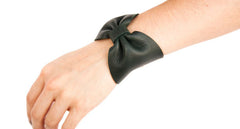 NIGHT SHADE LEATHER BOW CUFF