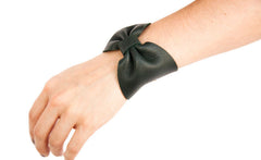 NIGHT SHADE LEATHER BOW CUFF