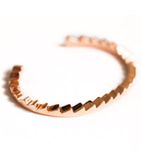 ROSE MINI ZIGZAG CUFF