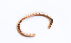 ROSE MINI ZIGZAG CUFF