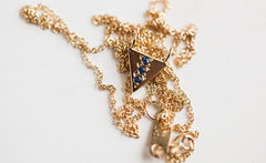 SAPPHIRE LUCKY NUMBER 3 NECKLACE