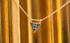SAPPHIRE LUCKY NUMBER 3 NECKLACE