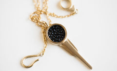 STINGRAY PENDULUM NECKLACE