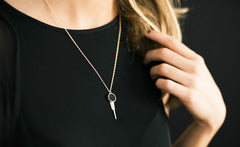 STINGRAY PENDULUM NECKLACE