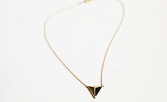 STINGRAY TRILLION NECKLACE