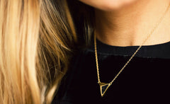 STINGRAY TRILLION NECKLACE