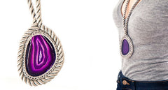 SURROUNDED PENDANT NECKLACE