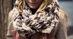 WAWA CIRCLE SCARF