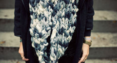 WAWA CIRCLE SCARF
