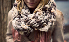 WAWA CIRCLE SCARF