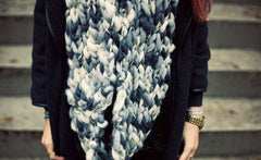 WAWA CIRCLE SCARF